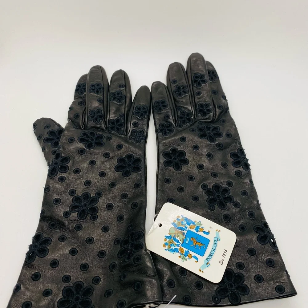 NWT Portolano Italian Leather Long Gloves Silk Lined Floral Detail Black Medium
